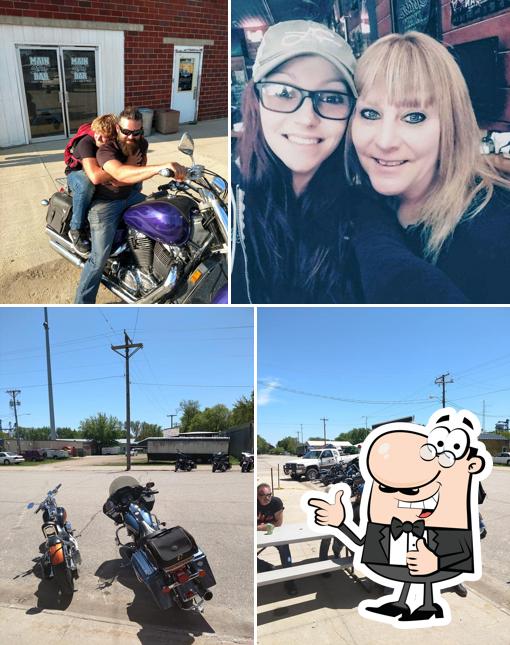 Mainstreet Bar and Grill in Terril Restaurant reviews