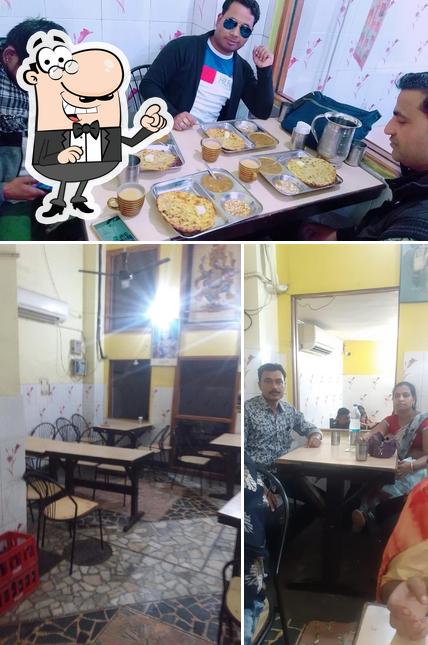 The interior of Sai Vaishno Dhaba