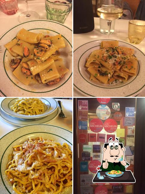 Platti al Trattoria Sora Lella