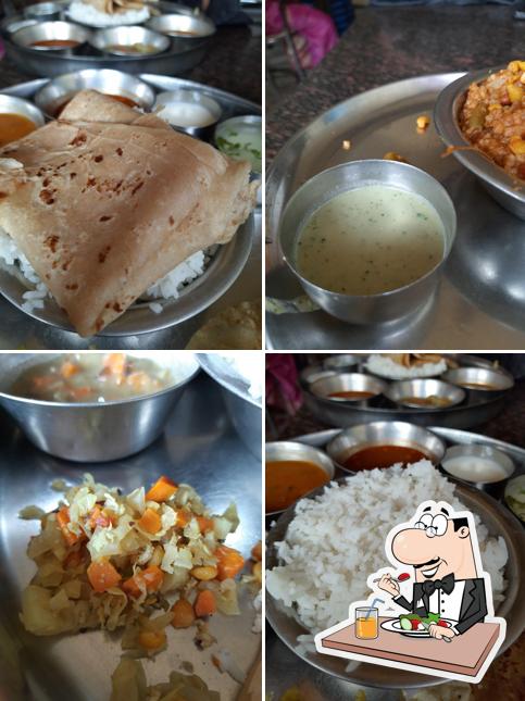 Meals at Gayathri bhavan