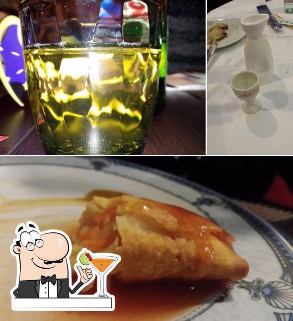 Guarda la foto che presenta la bevanda e cibo di Ristorante cinese ASIA