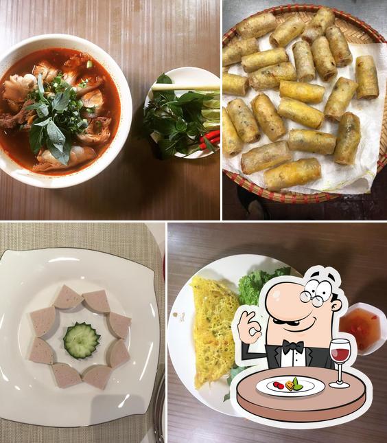 Meals at Cafe Hue Vietnamese Restaurant