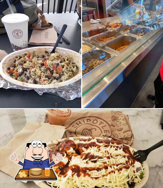 Chipotle Mexican Grill, 5114 E Fowler Ave Ste 101 in Temple Terrace