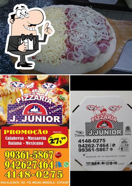 Look at this pic of PIZZARIA J JÚNIOR