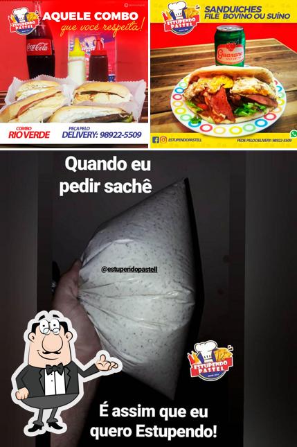 O interior do Estupendo Lanchonete