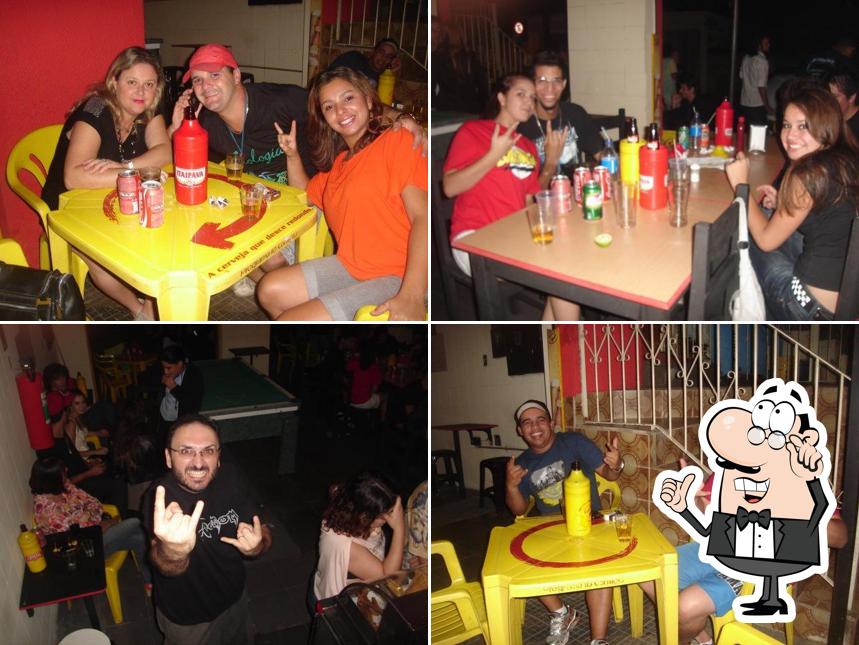 O interior do Gui Rock Bar