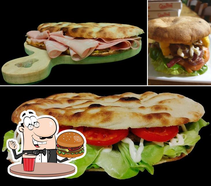 Prenditi un hamburger a Planet Pizza Roggetto Street Las Bengas