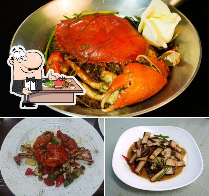 Попробуйте блюда с морепродуктами в "Smile Restaurant"