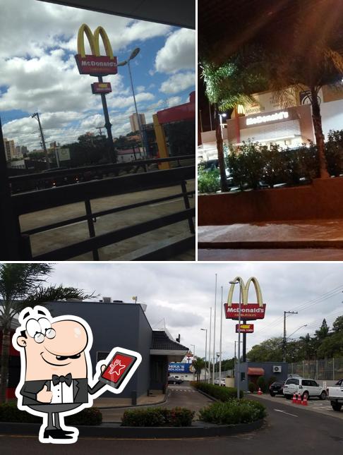 O exterior do McDonald's