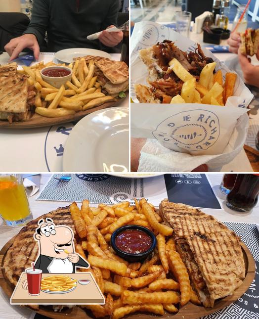 Probiert Pommes bei Richard Gyros and Sweets Kraljice Marije