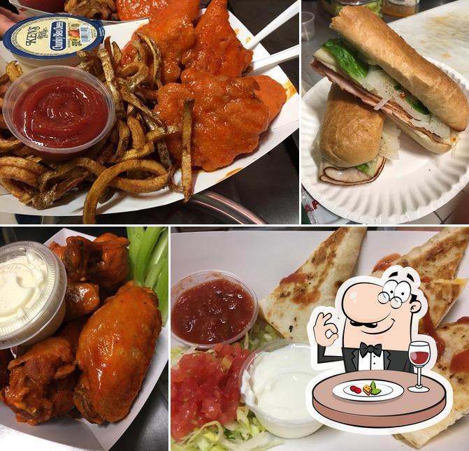 Gena's Kitchen & Catering in Cheektowaga Restaurant reviews
