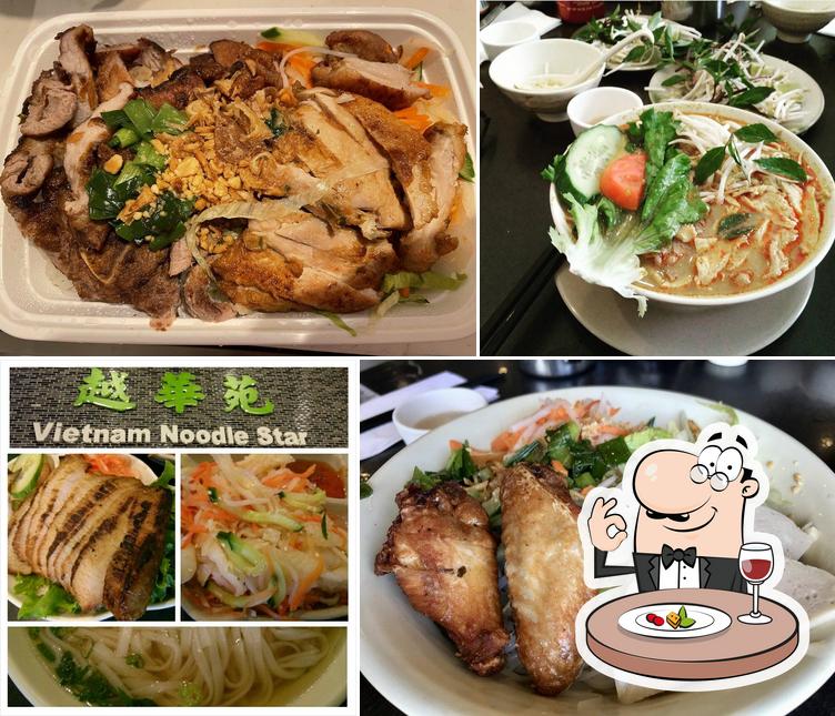 Food at Vietnam Noodle Star