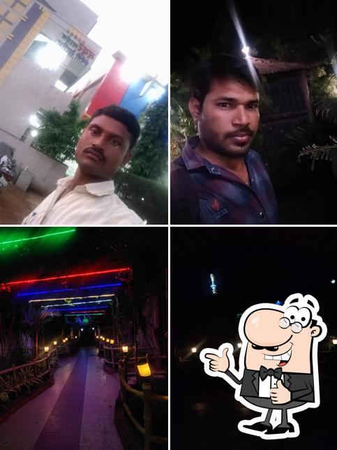 Mayur Bar