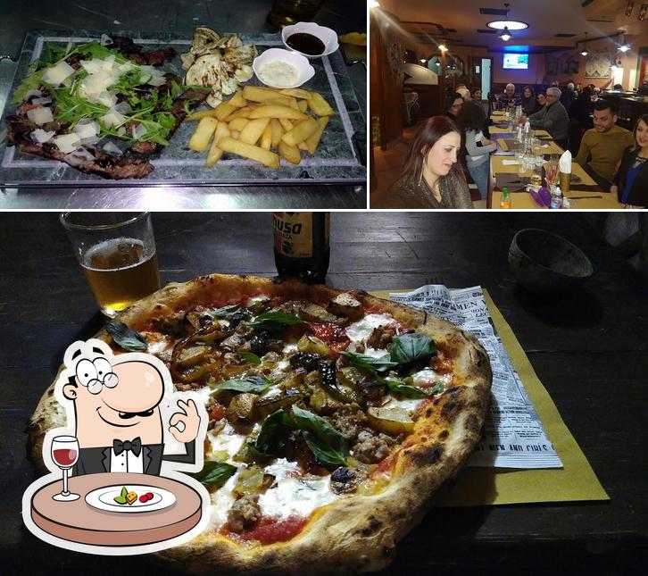 La immagine della cibo e bancone da bar di L'Antico Faro Ristorante Pizzeria