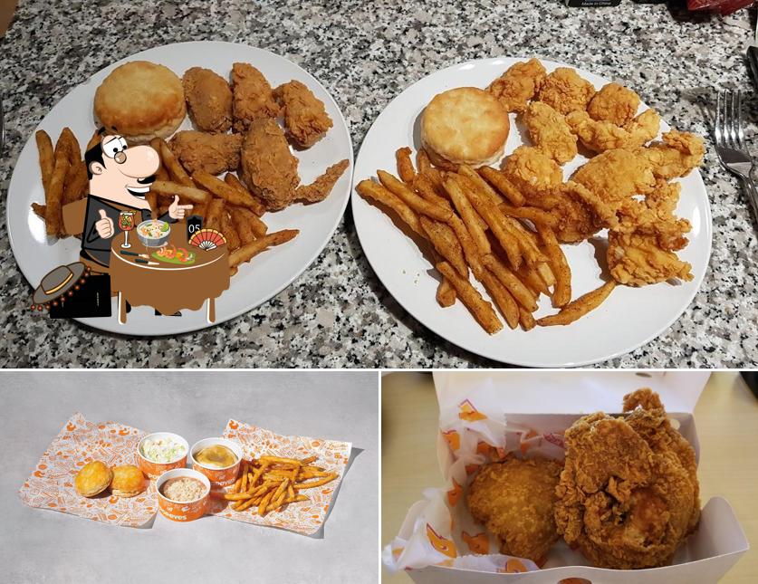 Popeyes Louisiana Kitchen, 208 Queens Quay W 56 in Toronto
