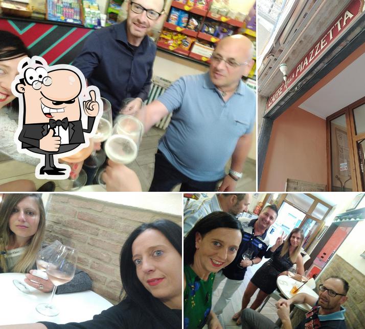 Vedi la foto di Caffè della Piazzetta