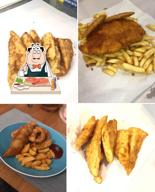 Pescado y patatas fritas en Seabreeze Fish and Chips