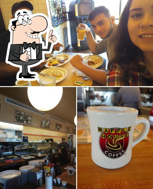 Waffle House in Brinkley Restaurant menu and reviews