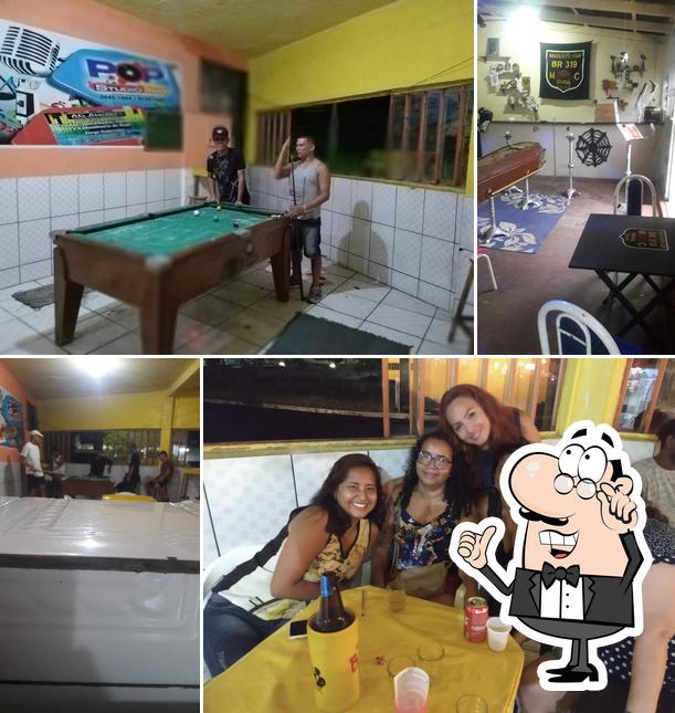 O interior do Clube Do Videokê Cidade Nova II