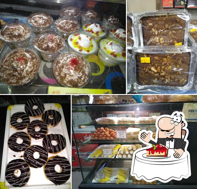 Bakewell & Chef Kitchen provides a number of desserts