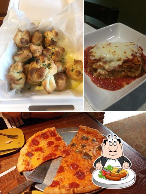Platos en Nino's Pizzeria & Eatery