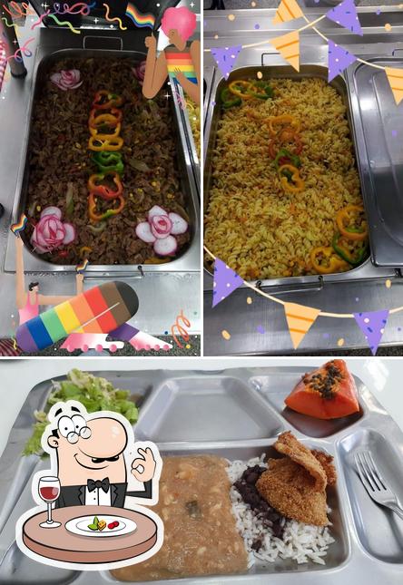 Comida em Restaurante Popular de Paranagua