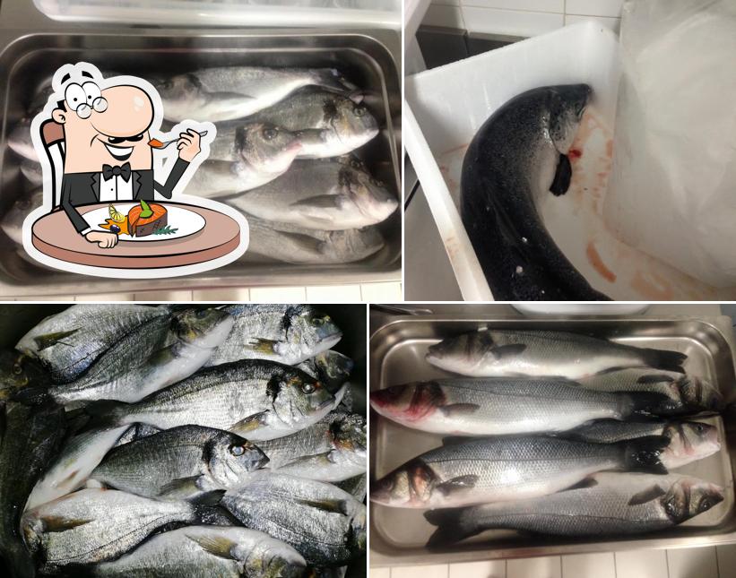 Ristorante Panta Rei serve un menu per gli amanti del pesce