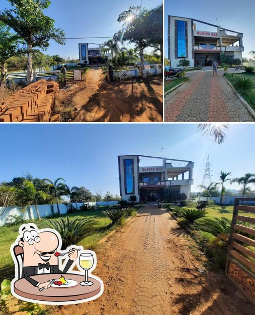 GUNJAN BAR