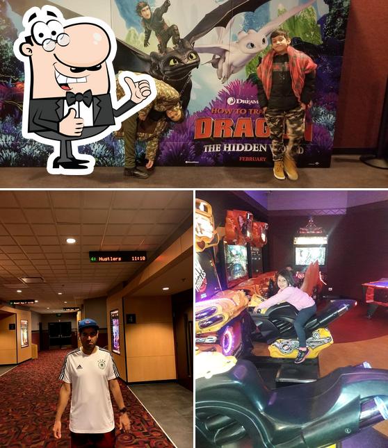 Cinemark Melrose Park and XD in Melrose Park Restaurant reviews