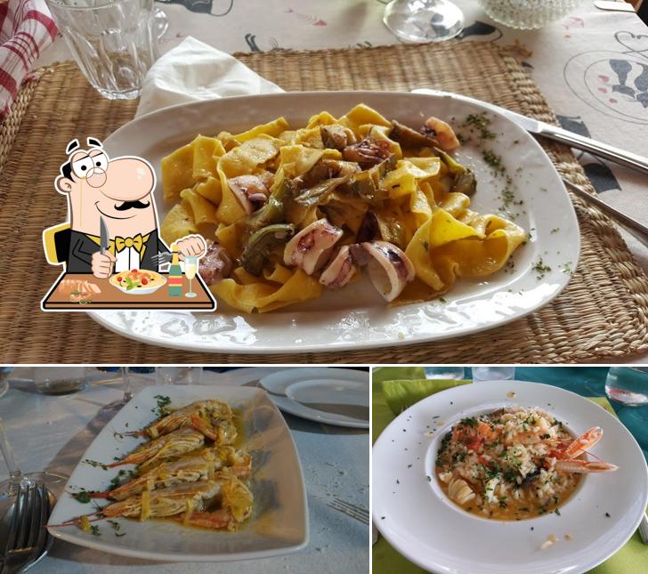 Cibo al Ristorante Pizzeria Stabilimento Balneare "La Goletta"
