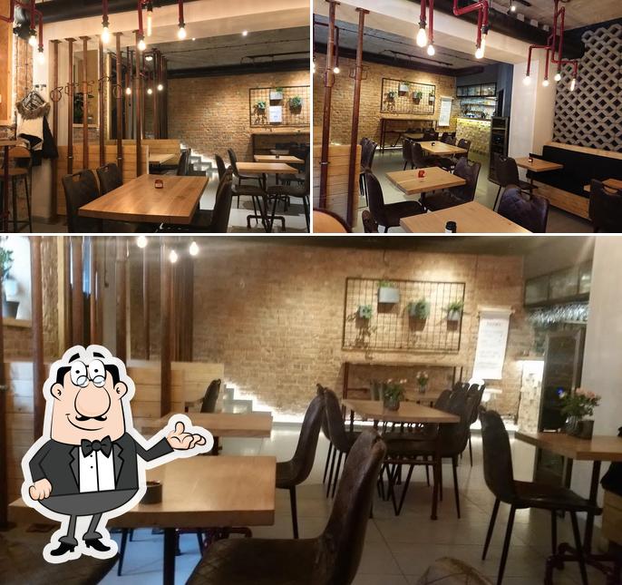 Check out how Rusztowanie grill•bistro looks inside