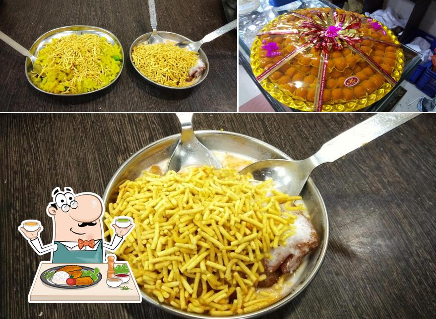 Shree Ganga, Freeganj, Ujjain, No50 Restaurant menu and reviews