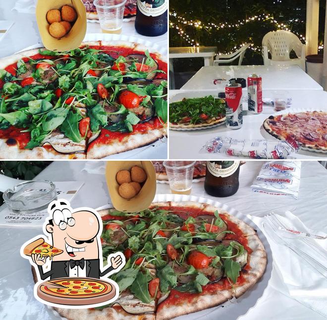 Prova una pizza a Pizza Al 45 Forlì - Asporto e Domicilio