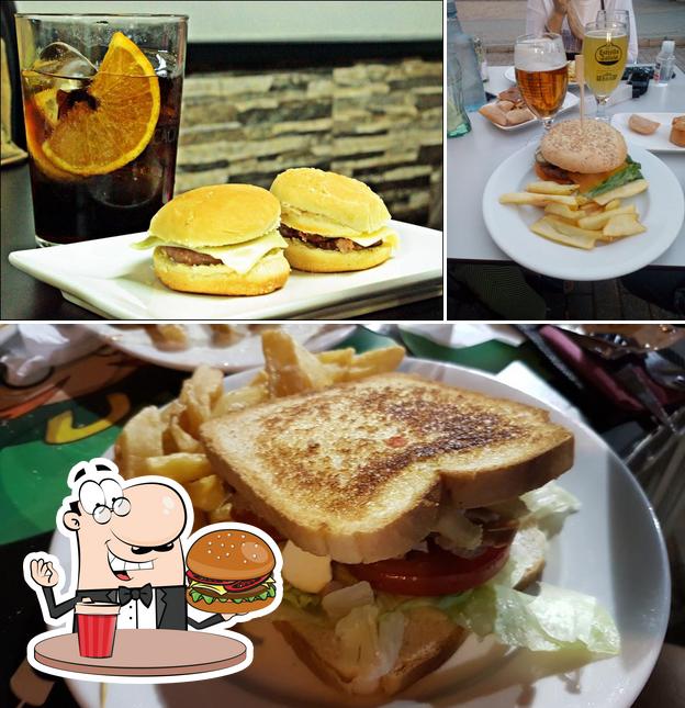 Tómate una hamburguesa en Dublin Cafe Bar