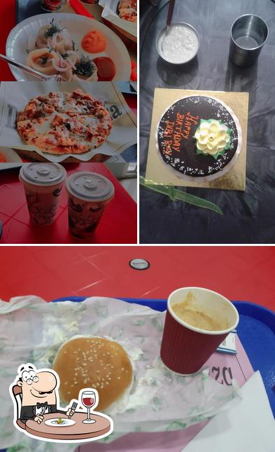 Food at Dehu's Pizza