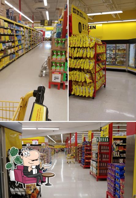 L'intérieur de Rob's NOFRILLS Markham