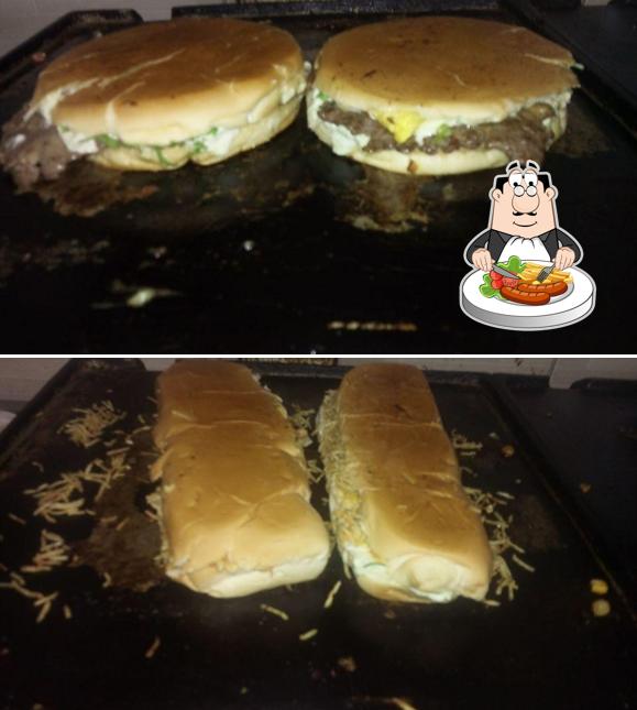Léo Lanches