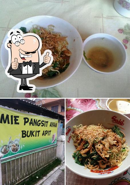 Restaurante Pangsit Bukit Apit Bukittinggi Opiniones Del Restaurante