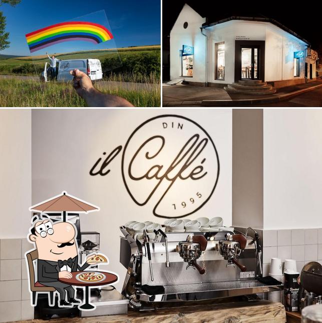 Jetez un coup d’œil à quoi ressemble il Caffé à l'extérieur