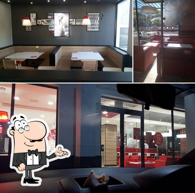 Découvrez l'intérieur de KFC Stellenbosch Shell Garage