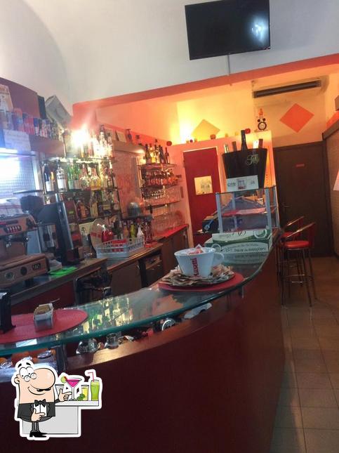 Voici une image de Piccolo Bar