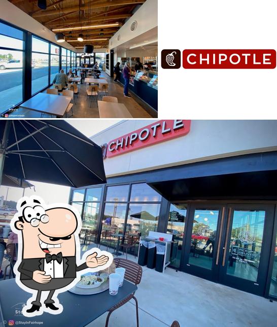 Look at this picture of Chipotle Mexican Grill