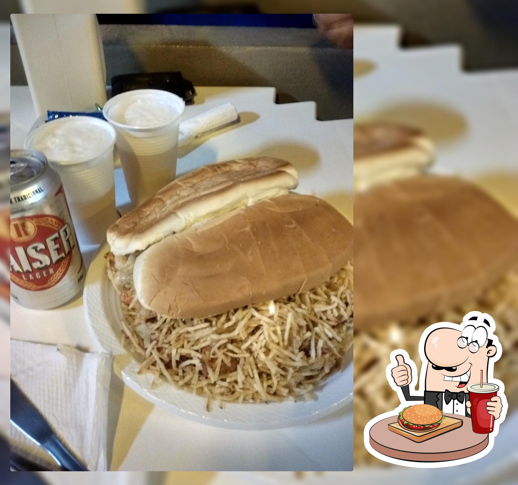 Peça um hambúrguer no Dog's Lanche