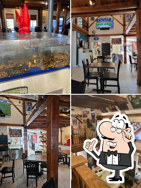 Lobster Cooker and Pub, 39 Main St in Freeport Restaurant menu and reviews