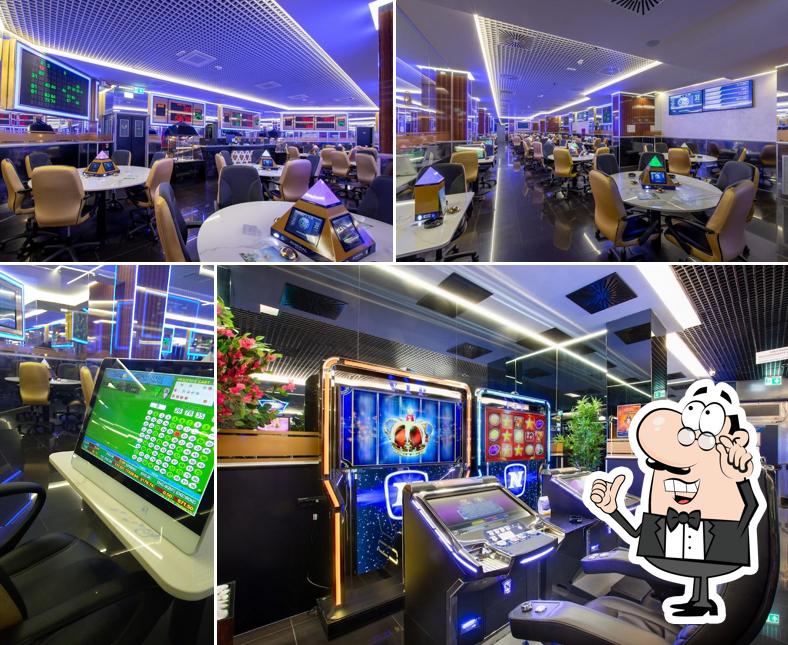 Siediti a un tavolo di Sala Admiral BINGO - SLOT & VLT