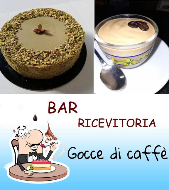 Gocce di caffè serve un'ampia varietà di dolci