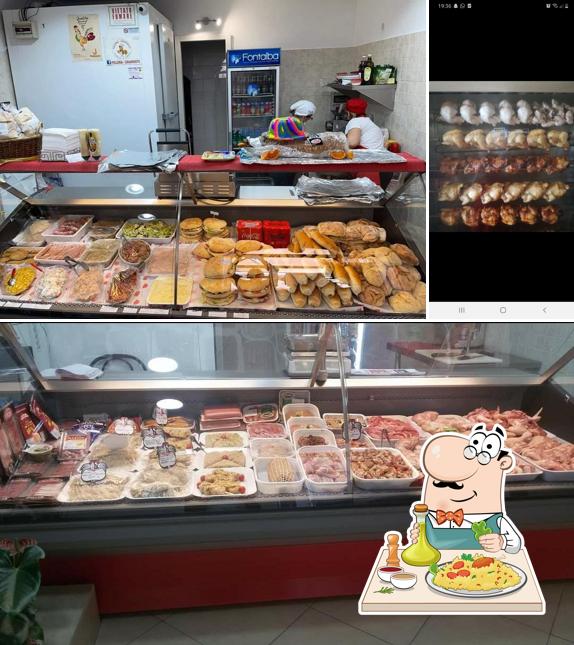Guarda la foto che mostra la cibo e interni di POLLERIA-GIRARROSTO STRANO