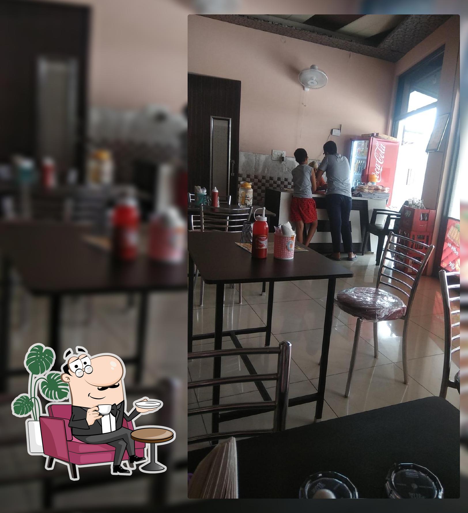 AUJLA Food Point