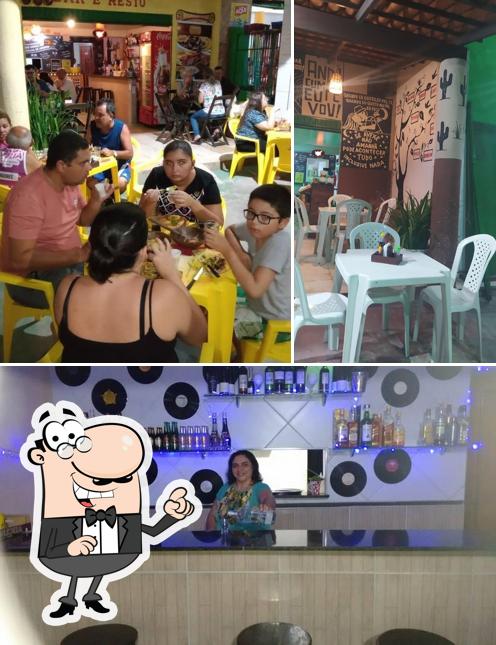 O interior do Bar e Restaurante Cardápio Variado