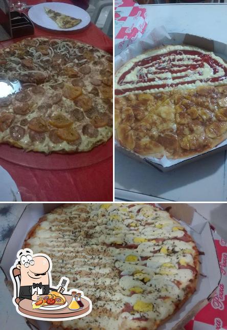 Try out pizza at Pizzaria Lanches Mania